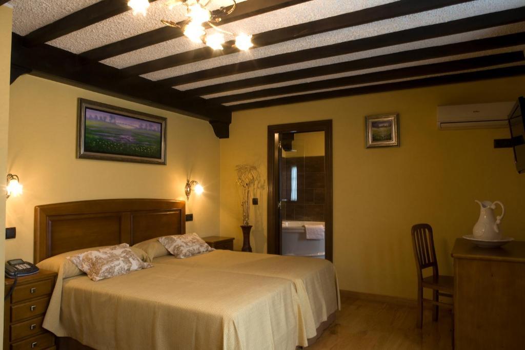 El Foyu Hotel Colunga Room photo