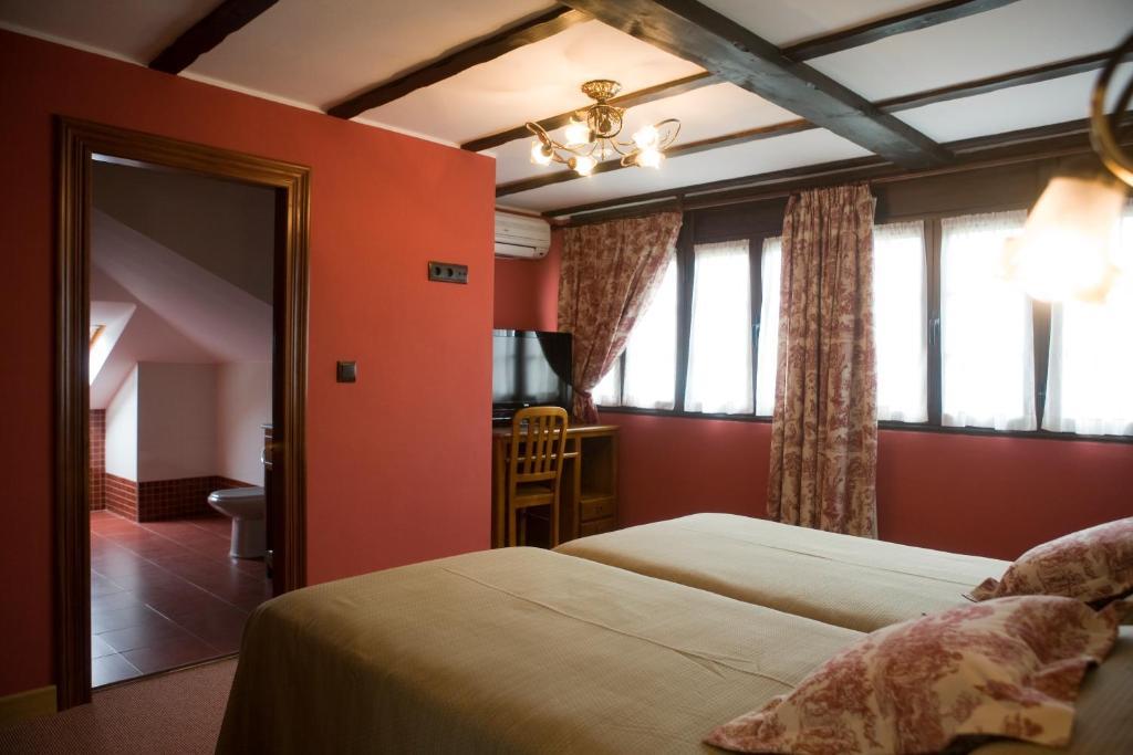 El Foyu Hotel Colunga Room photo
