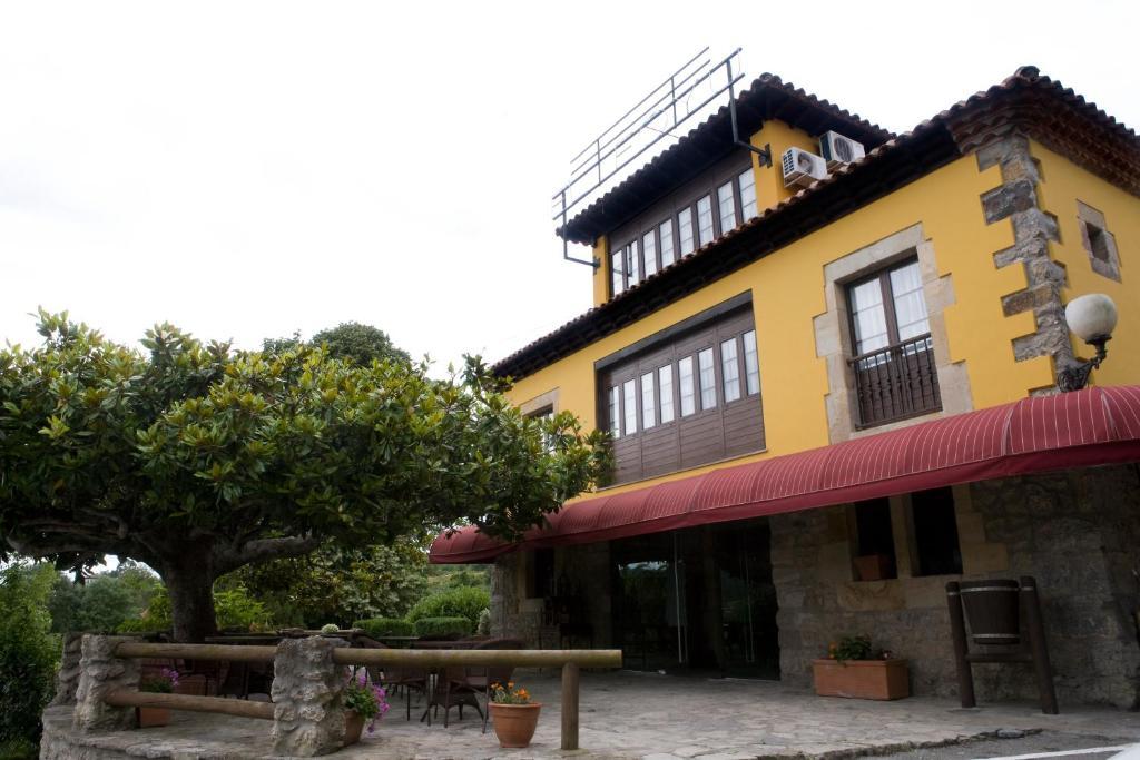 El Foyu Hotel Colunga Exterior photo